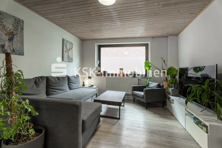 145891 Wohnzimmer