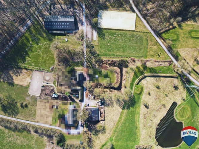 Golfplatz mit Forstfläche (separates Flurstück)