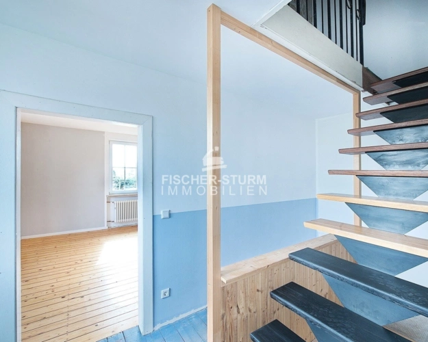 Treppe zum Dachgeschoss