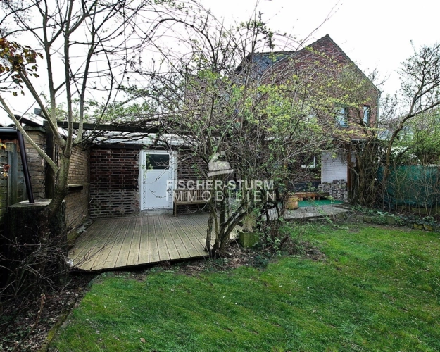 Garten mit Pergola