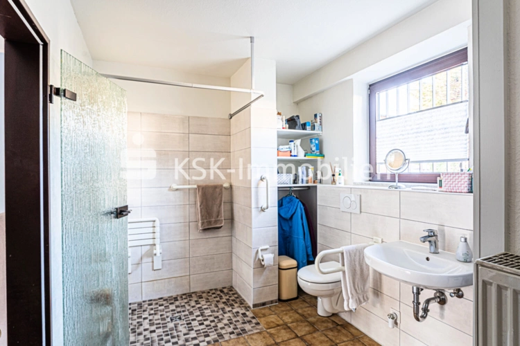 147194 Badezimmer Erdgeschoss
