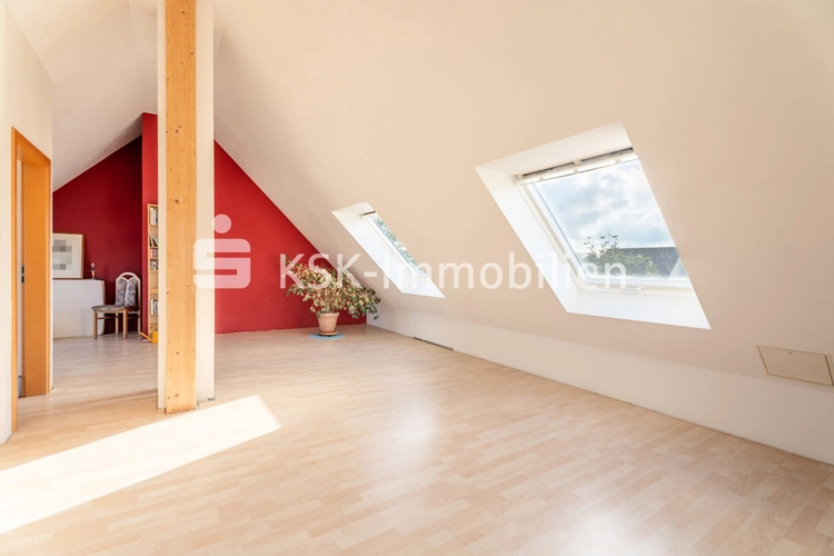 141633 Dachgeschoss