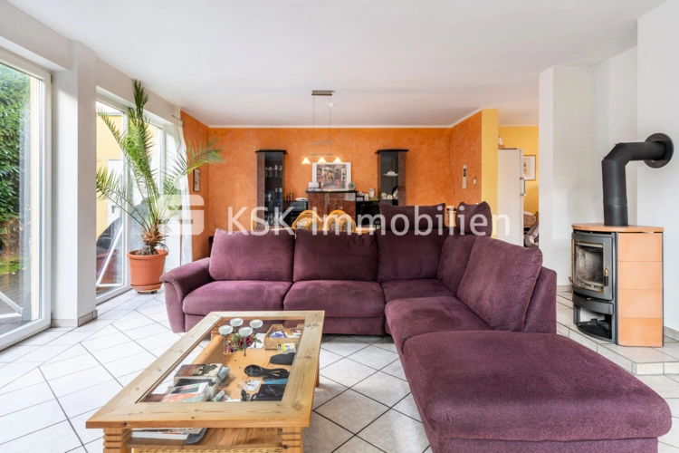 141633 Wohn- und Esszimmer