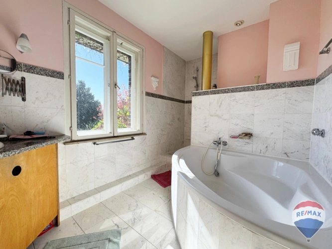 Badezimmer 1. OG