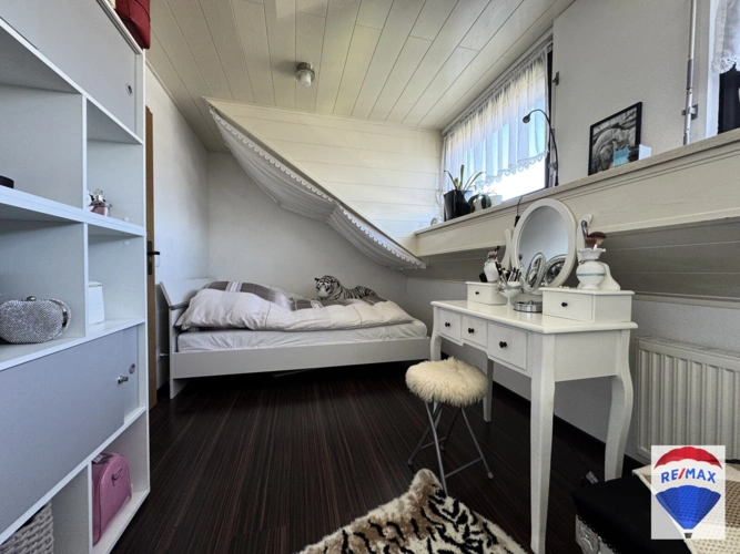 Schlafzimmer 1 OG