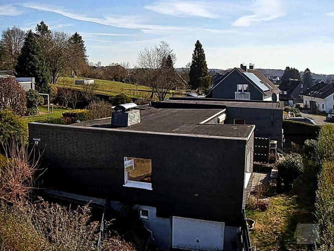 1 - Haus 1 Straßenansicht - 2