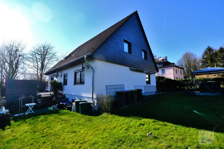 10 - Gartenansicht