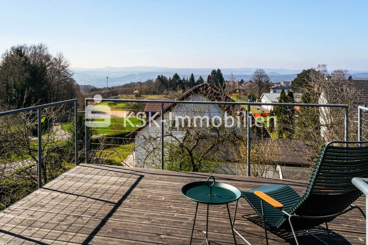 https://www.ksk-immobilien.de/immobilien/traumhaus-zum-verlieben-freistehendes-einfamilienhaus-mit-einzigartigem-charme-124056/