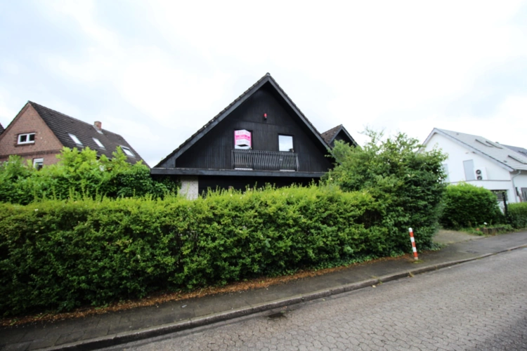 Straßenansicht