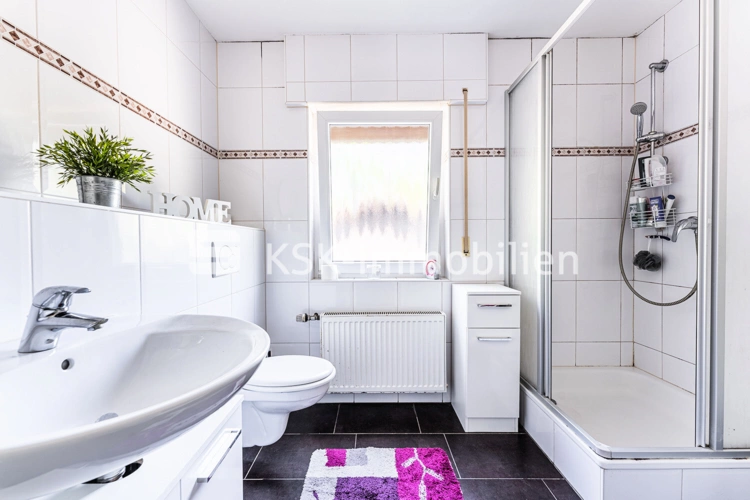 108775 Badezimmer