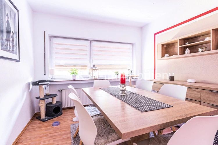 108775 Esszimmer
