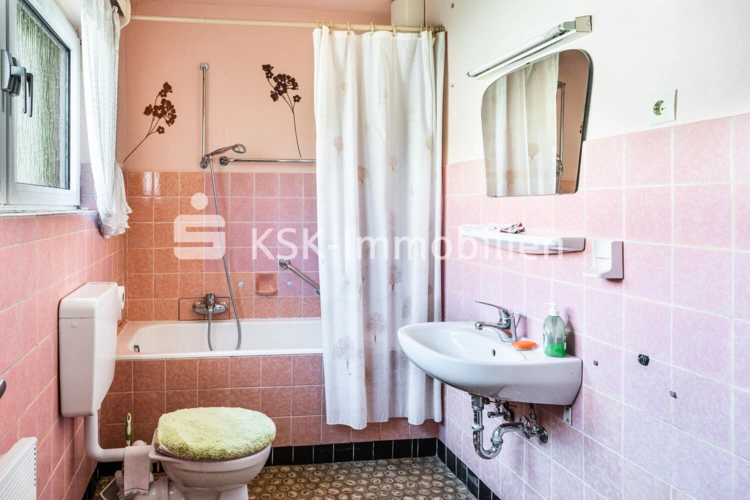 Erdgeschoss Badezimmer