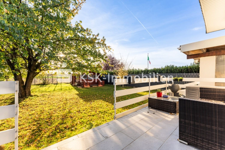 109046 Terrasse und Garten Bungalow