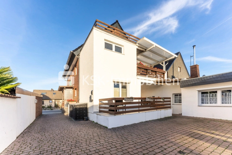 Rückansicht Zweifamilienhaus