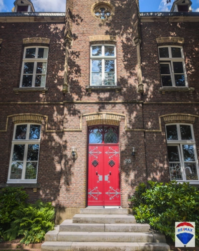 Remax-59