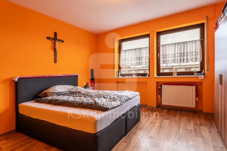 Schlafzimmer 2. OG links