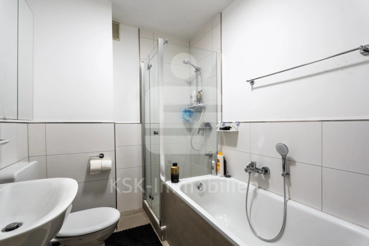 Badezimmer 2. OG rechts