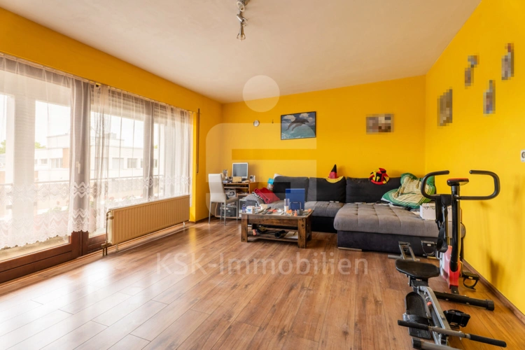 Wohnzimmer 2. OG links