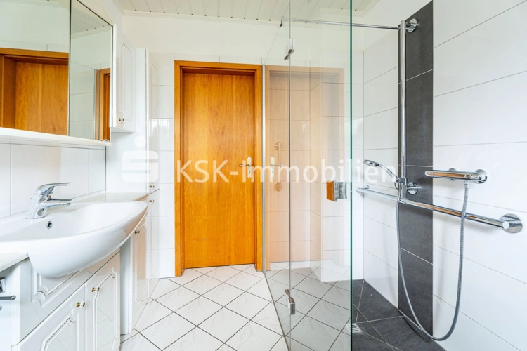 Badezimmer Erdgeschoss