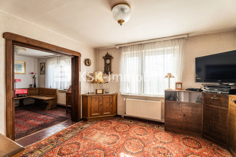 140268 Wohnzimmer