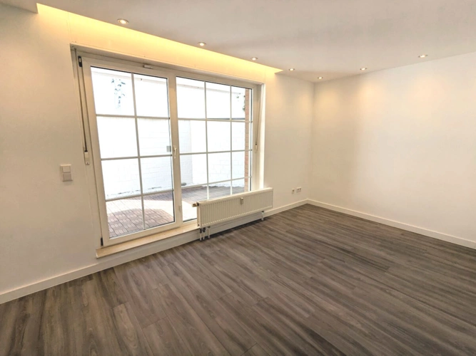 Schlafzimmer mit Terrassenzugang