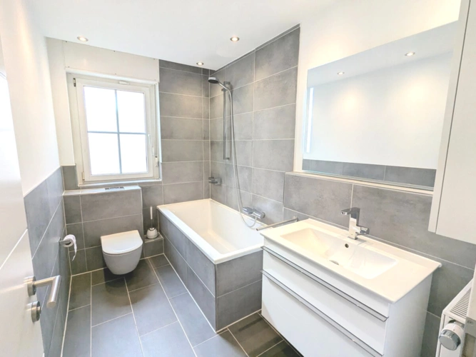 Modernisiertes Badezimmer