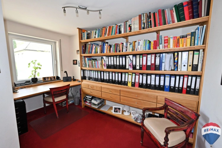 Büro 1