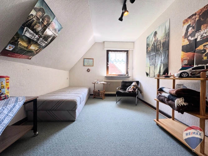 Schlafzimmer 2 OG