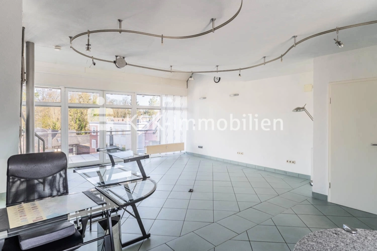 143305 Wohnzimmer Bild 1
