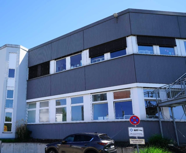 Frontansicht rechter Flügel