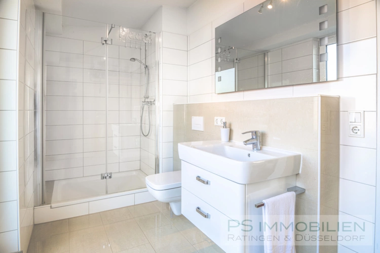 Badezimmer 2. OG
