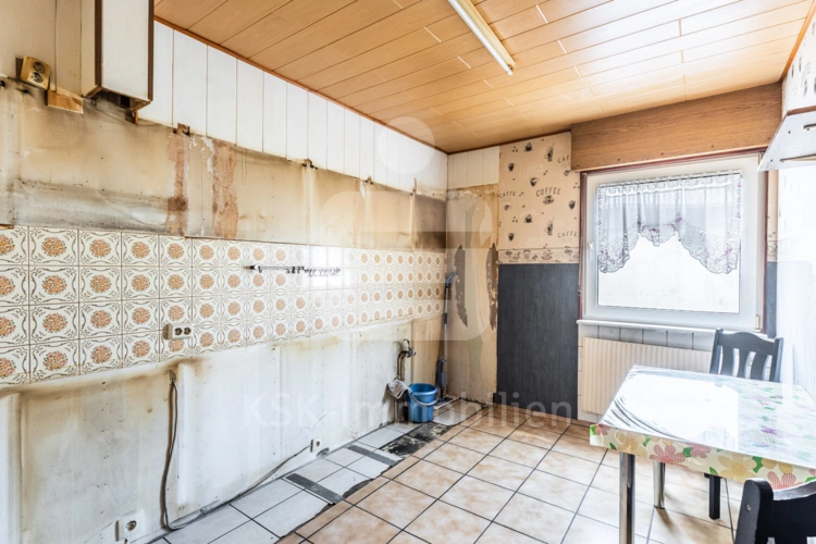 https://www.ksk-immobilien.de/immobilien/freistehender-bungalow-in-fertigbauweise-in-bergheim-oberaussem-150186/