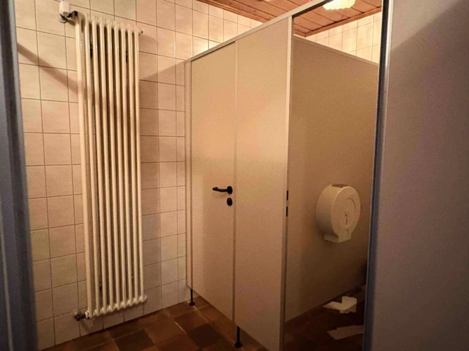 Toilettenanlage Damen