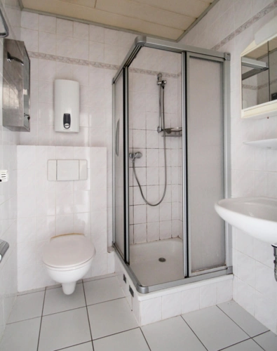 Appartment Dachgeschoss - Duschbad