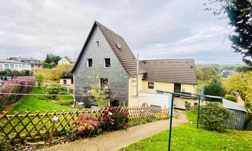 Straßenansicht