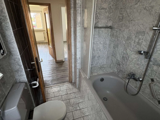 Badezimmer 1. OG