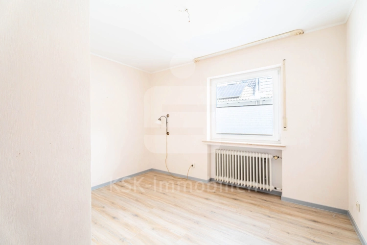 145174 Zimmer Erdgeschoss