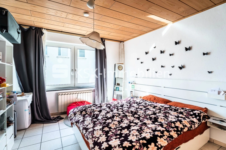 145496 Schlafzimmer Obergeschoss