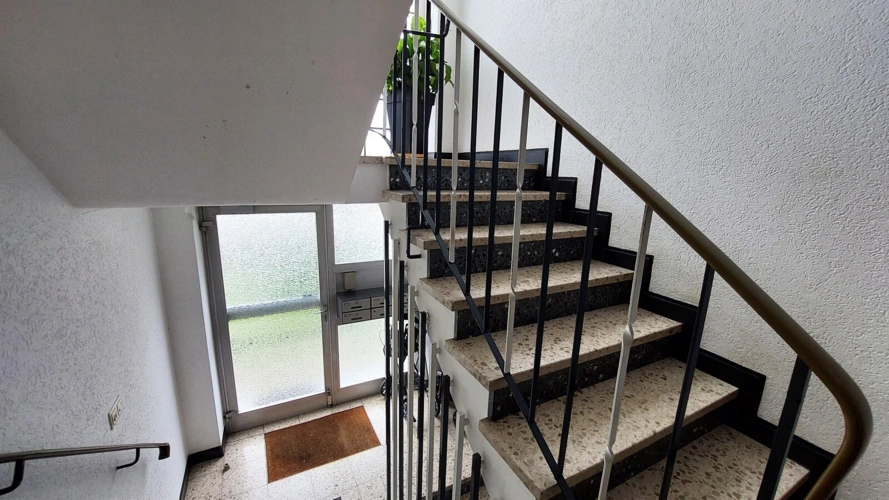 Nr. 83 EG Treppenhaus