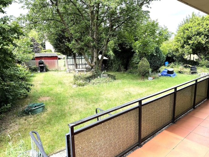 Balkon mit Zugang zum Garten