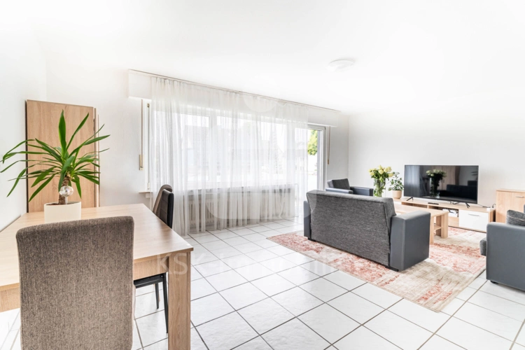 155768 Wohnzimmer