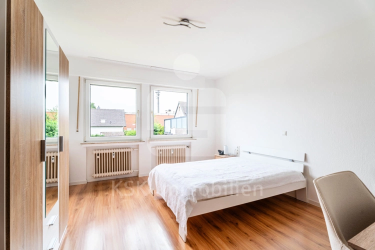155768 Schlafzimmer