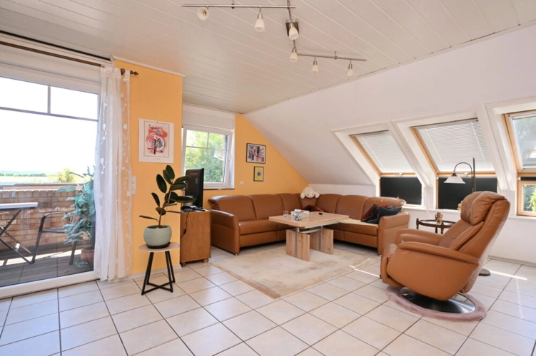 Wohnzimmer DG