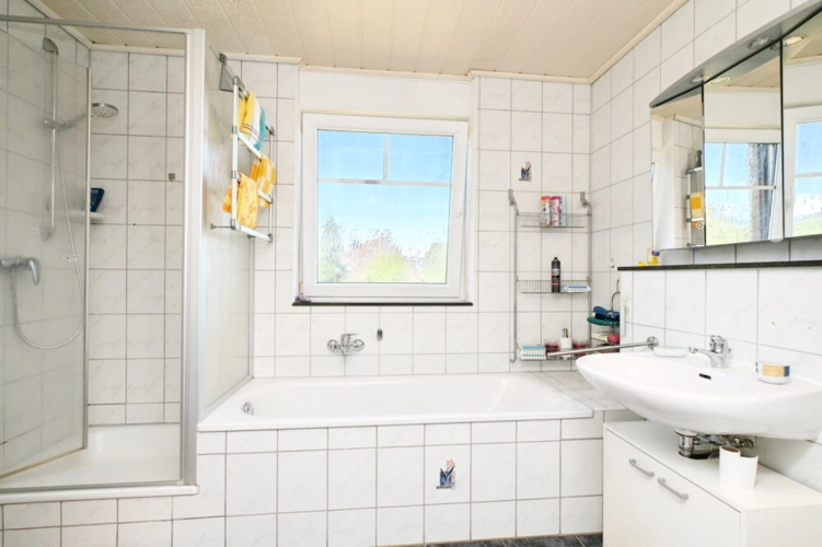 Badezimmer DG