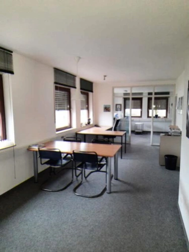 Büro 1