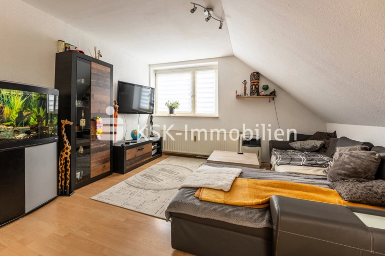 106016 Wohnzimmer Dachgeschoss
