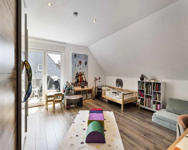 Kinderzimmer (Whg. DG)