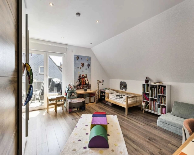Kinderzimmer (Whg. DG)