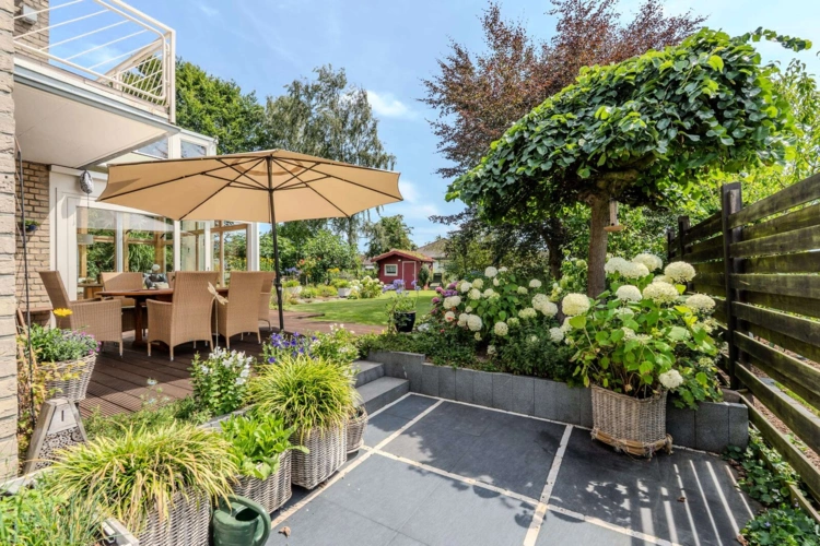 Terrasse Rückseite