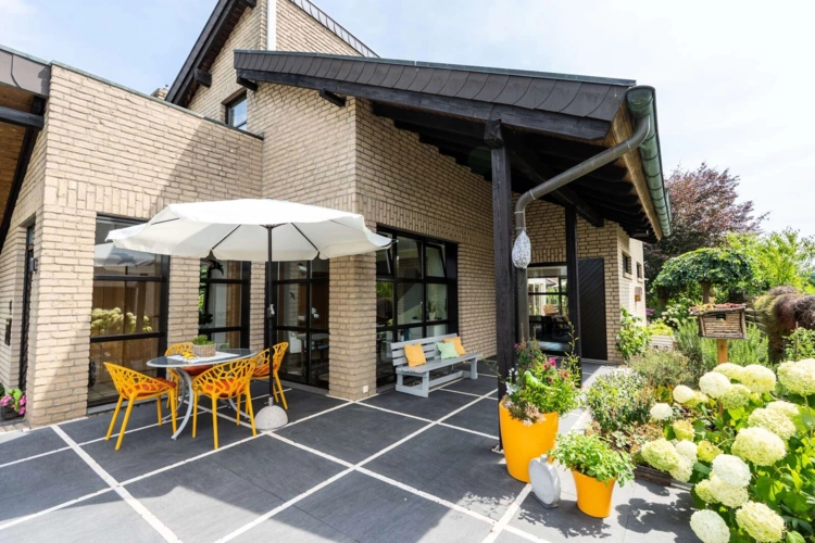 Terrasse Front